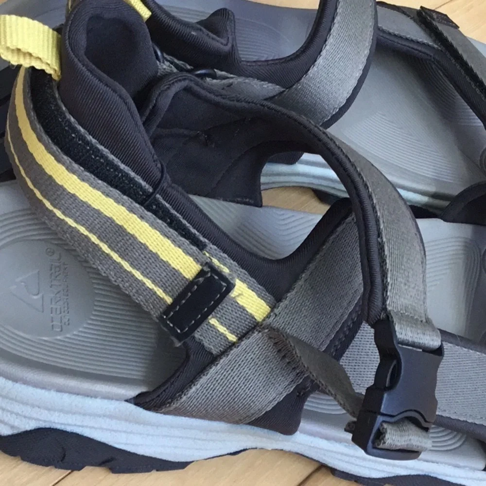 OZARK trail Outdoor Trek adjustable Ankle Strap Sandals. Men’s size 13